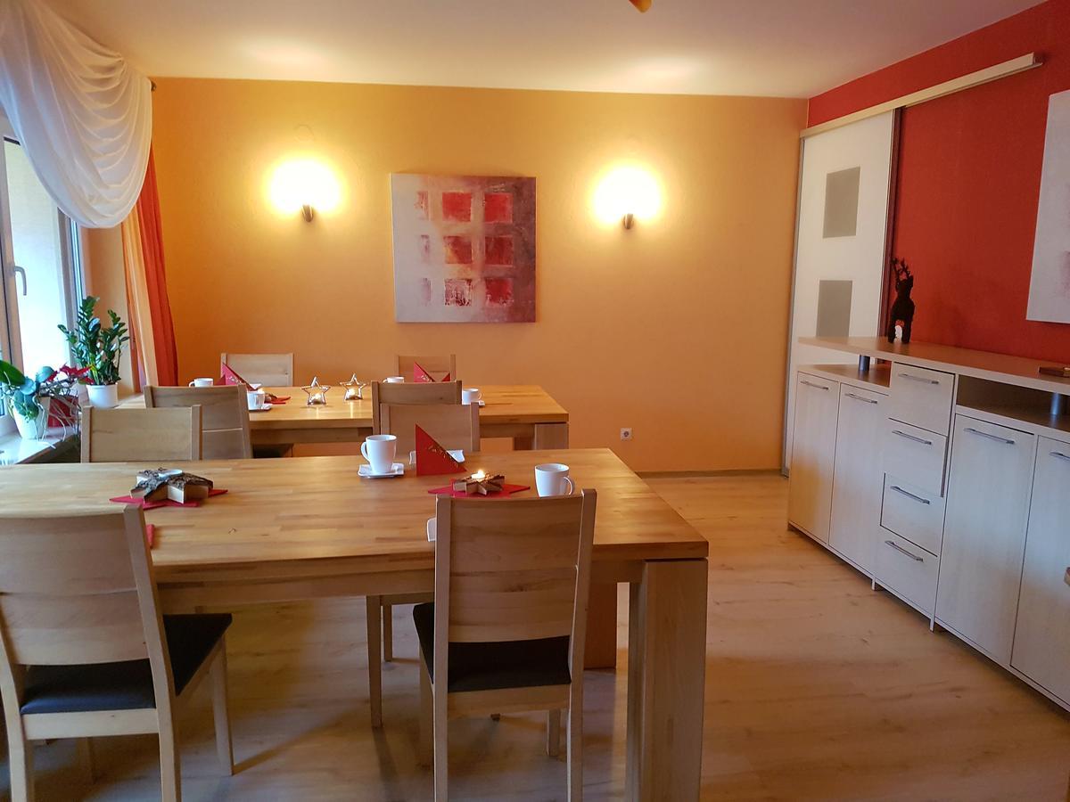 Haus Am Kastanienwald 호텔 Dörrenbach 외부 사진